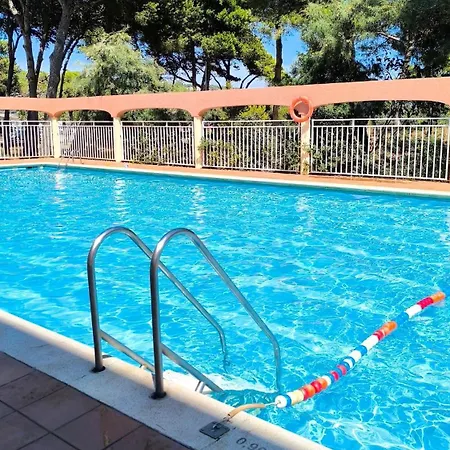 Estartit Con Piscina Junto Al Mar Appartement *