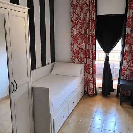 Estartit Con Piscina Junto Al Mar Appartement *